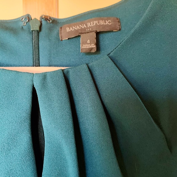 Dress - Picture 2 of 4